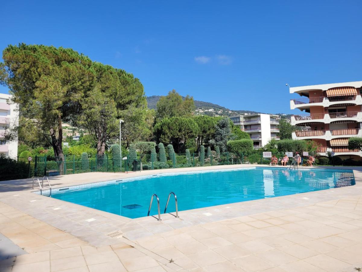 Superbe Studio Tout Neuf Dans Piscine Apartment Mandelieu-la-Napoule